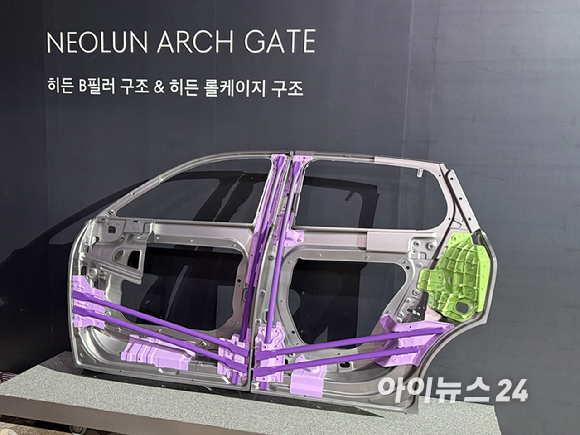 28일 인천 영종도 인스파이어 엔터테인먼트 리조트에서 열린 'GV90 테크데이'에 GV90이 전시돼 있다. [사진=송대성 기자]