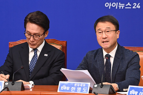 한병도 더불어민주당 원내대표가 21일 서울 여의도 국회에서 열린 최고위원회의에서 발언하고 있다. [사진=곽영래 기자]